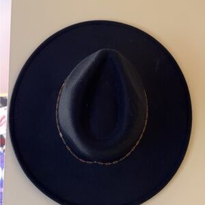 Stylish Black Wide-Brim Hat